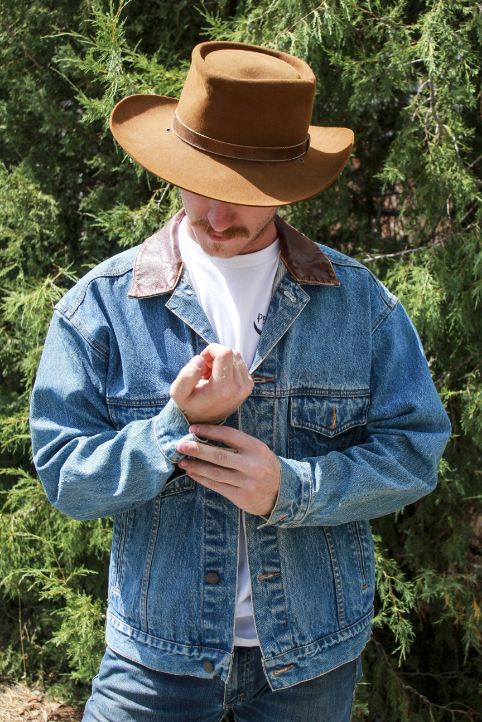 "Classic 90's Marlboro Country Denim Jacket with Leather Collar (Size M)"