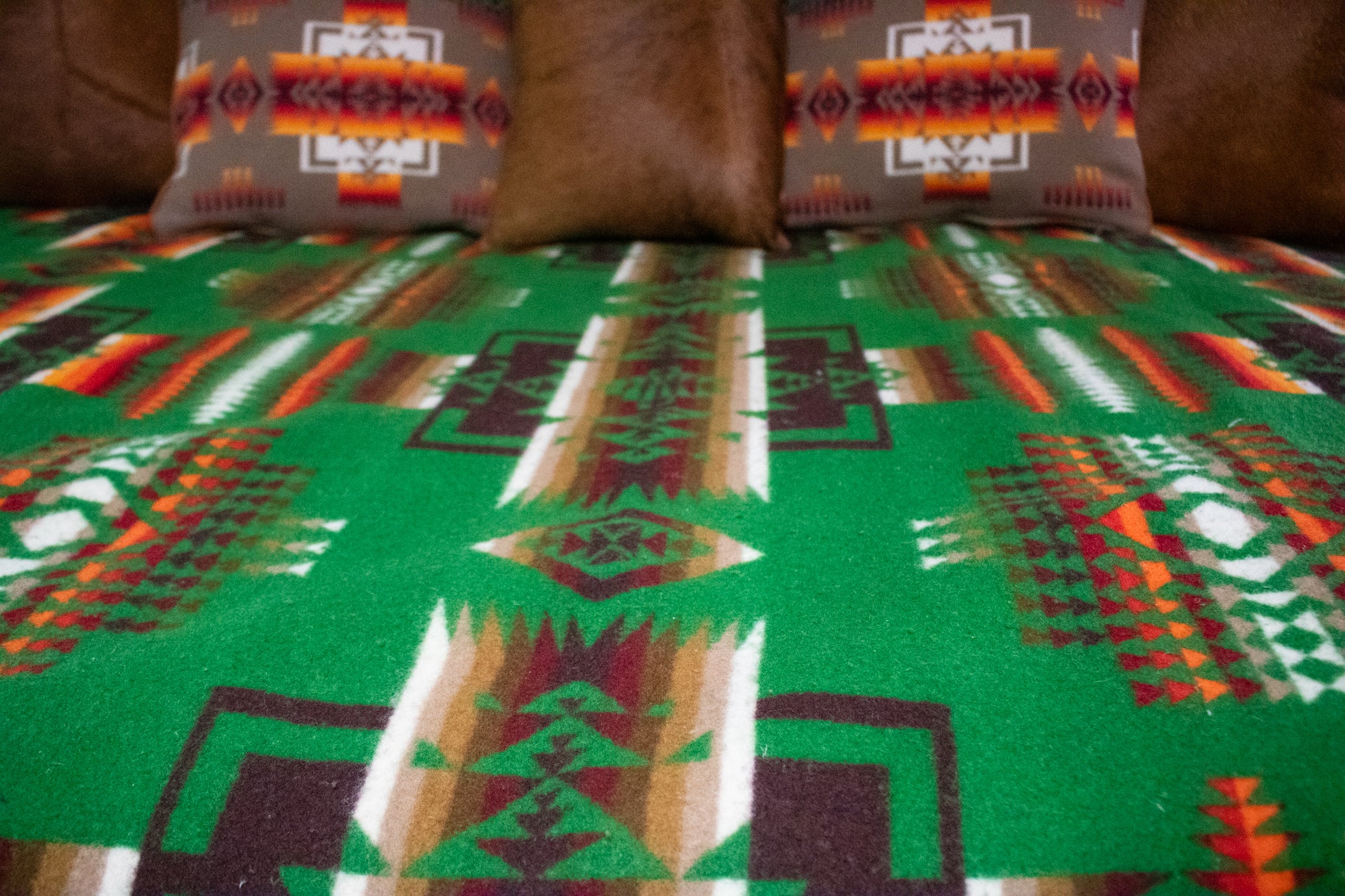 Vintage Beaver State Chief Joseph Green Pendleton Navajo Native American Wool Blanket 74 x 58