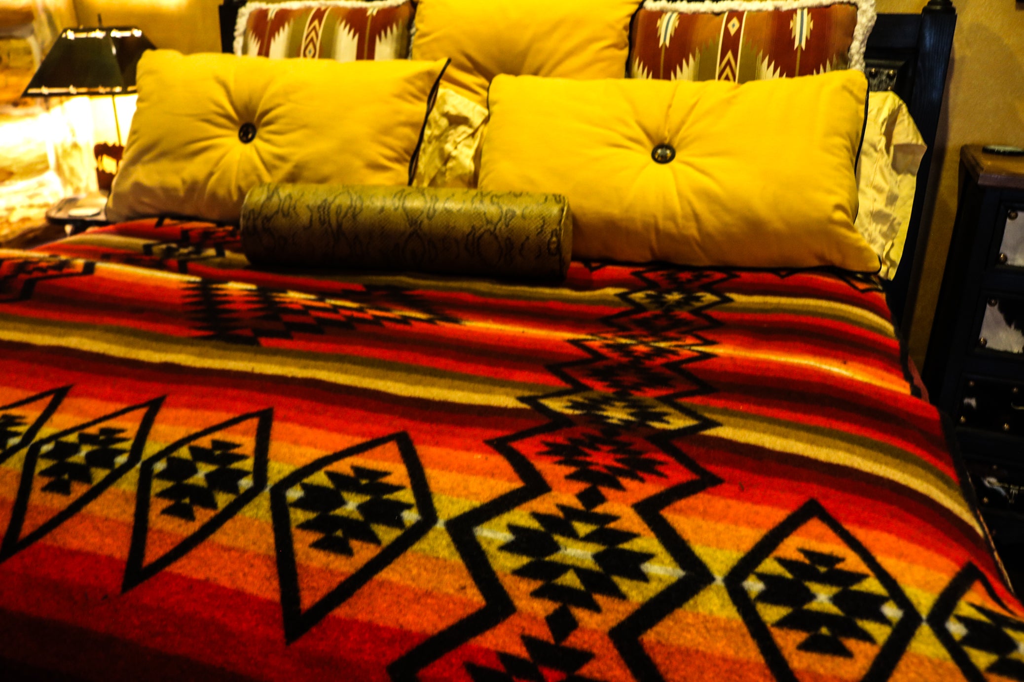 Pendleton Beaver State Reversable Blanket Featuring Black Red Orange Brown