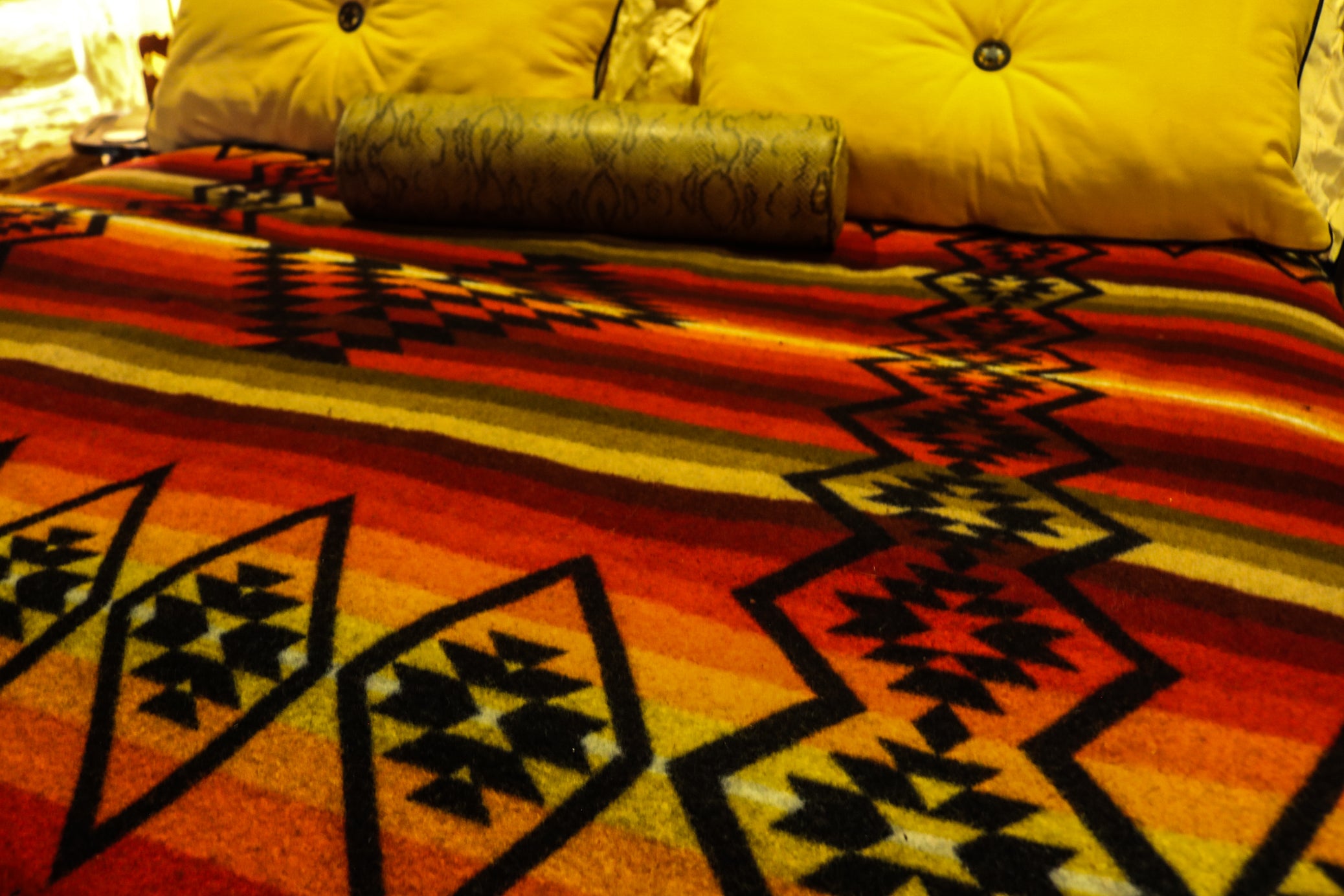 Pendleton Beaver State Reversable Blanket Featuring Black Red Orange Brown